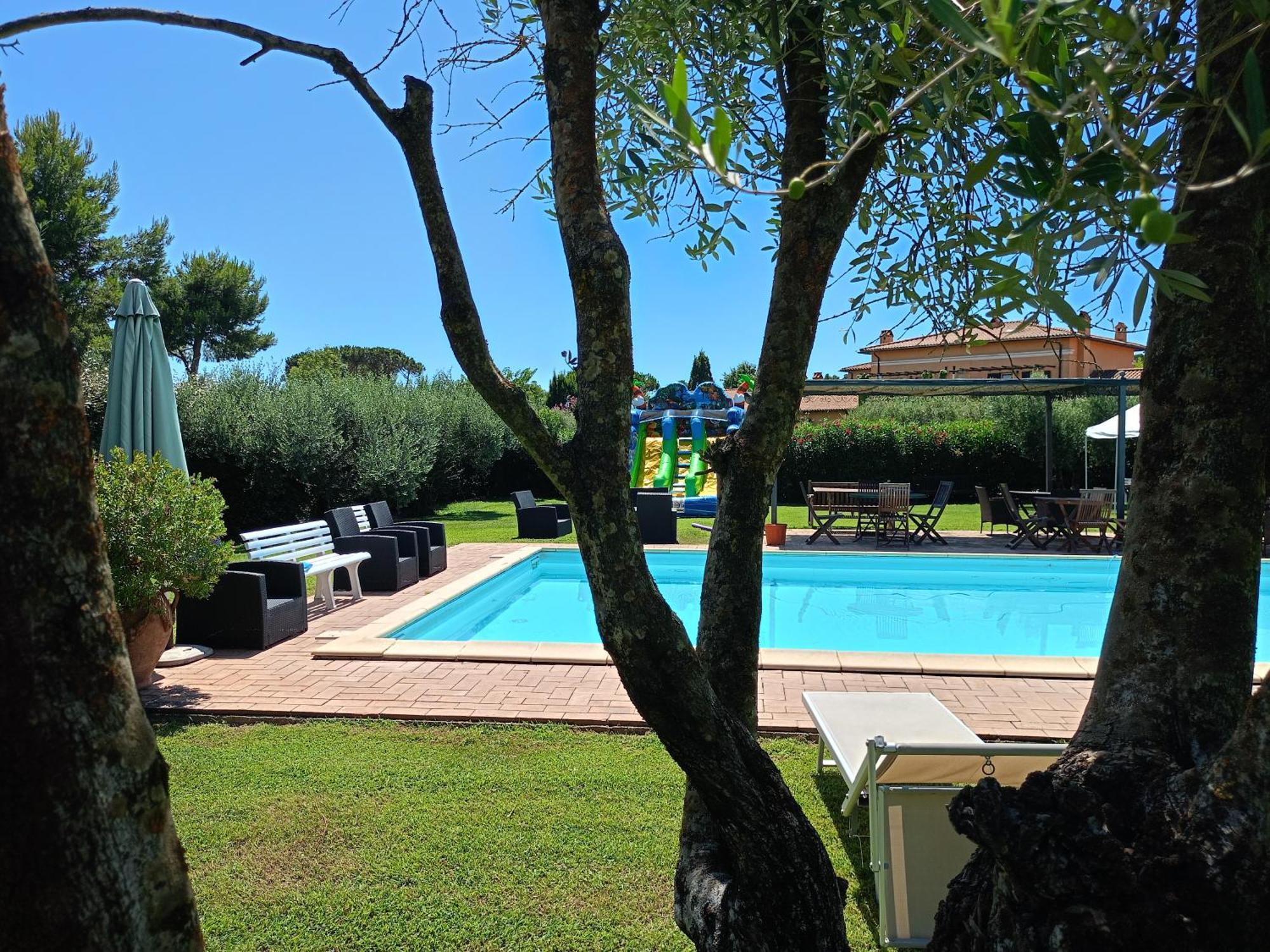 Casale Di Tormaggiore Villa And Country Suites 포메지아 외부 사진