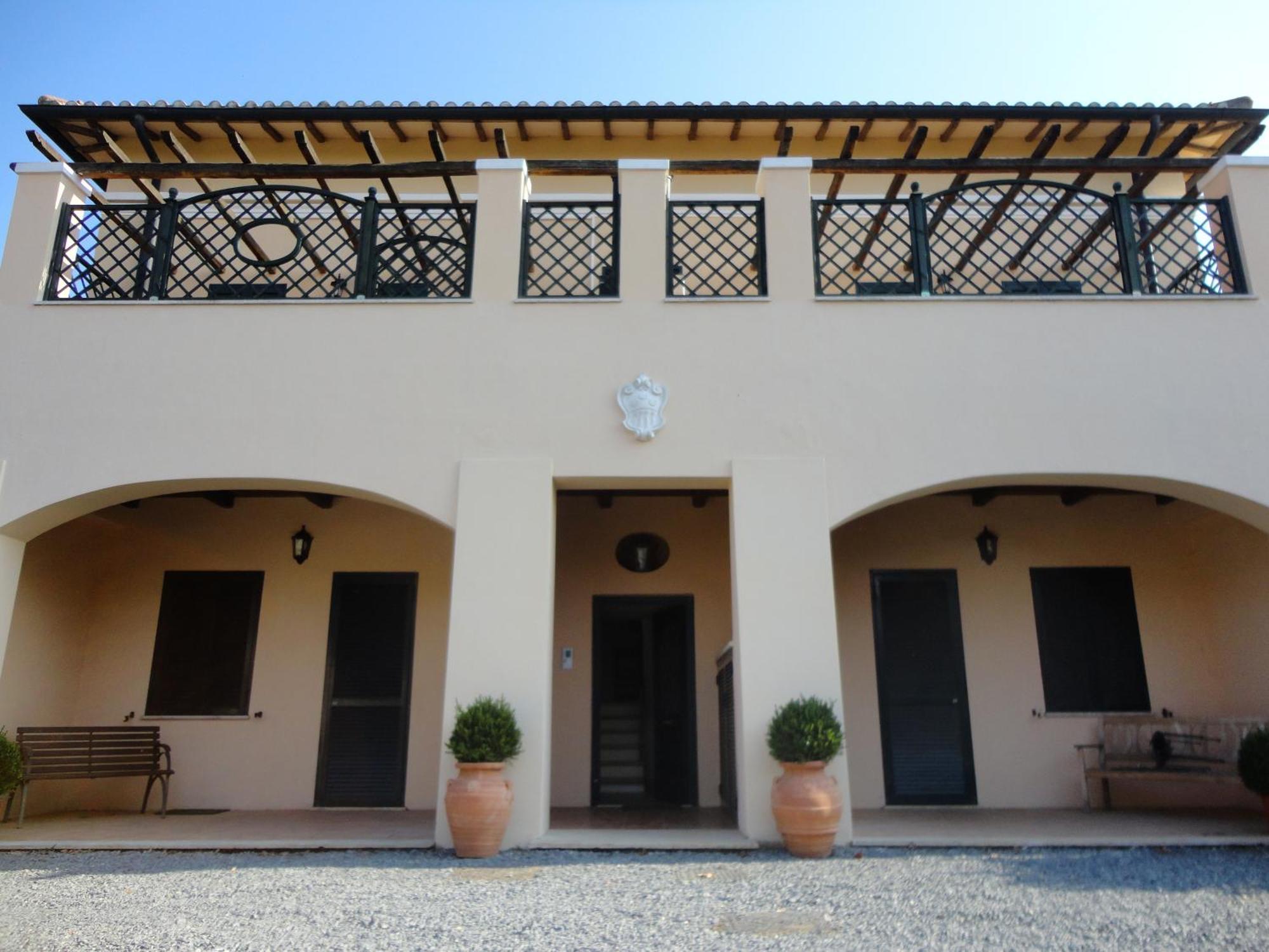 Casale Di Tormaggiore Villa And Country Suites 포메지아 외부 사진