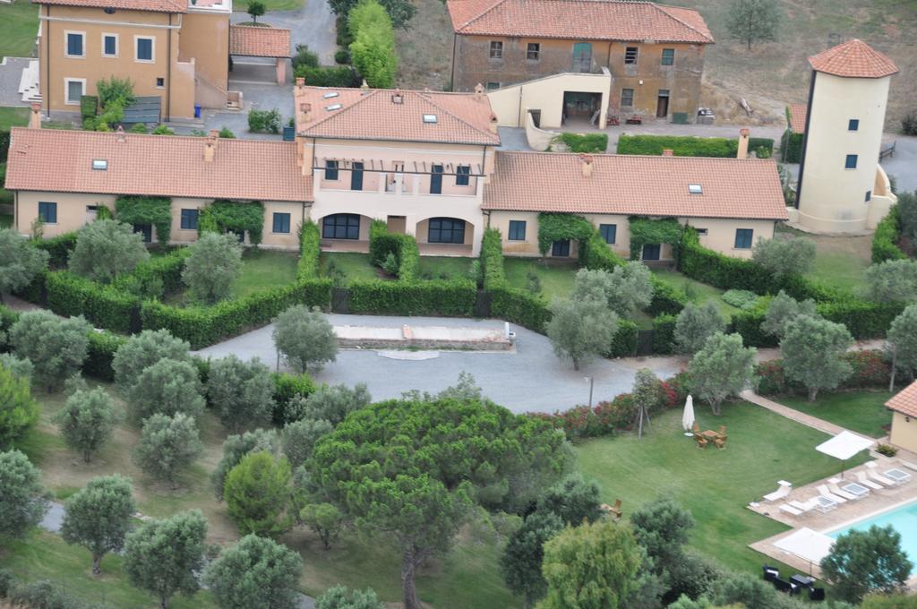 Casale Di Tormaggiore Villa And Country Suites 포메지아 외부 사진