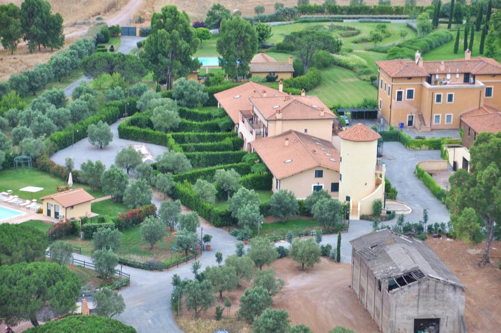 Casale Di Tormaggiore Villa And Country Suites 포메지아 외부 사진