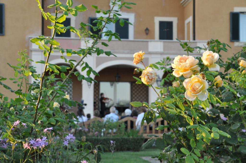 Casale Di Tormaggiore Villa And Country Suites 포메지아 외부 사진