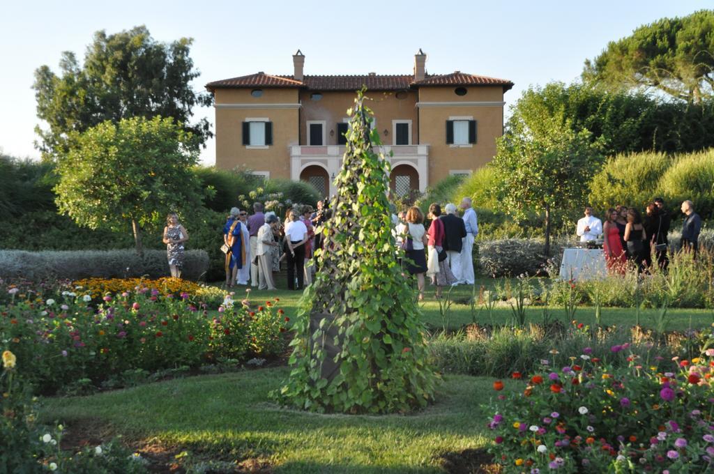 Casale Di Tormaggiore Villa And Country Suites 포메지아 외부 사진