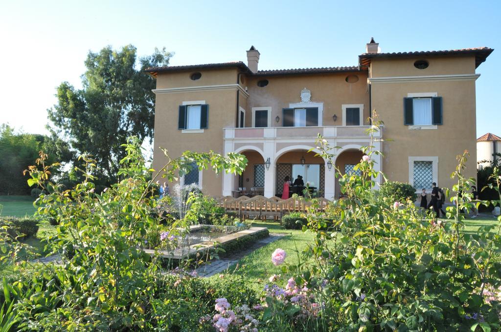 Casale Di Tormaggiore Villa And Country Suites 포메지아 외부 사진